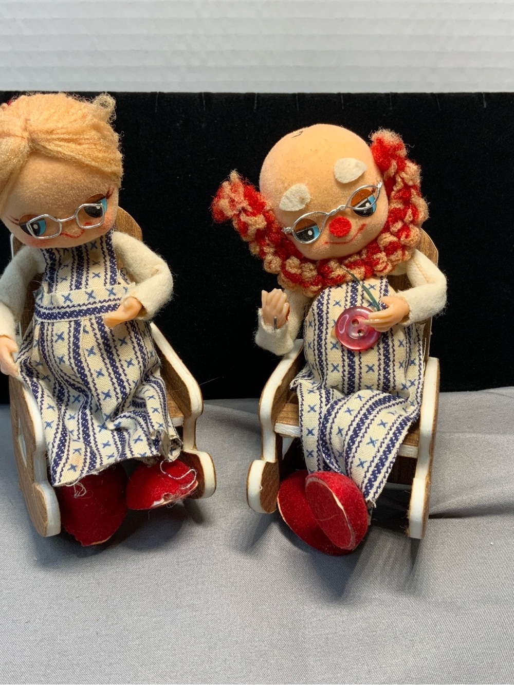 Vintage felt grandma and Grandpa Sitting in rocking chairs Christmas Decor